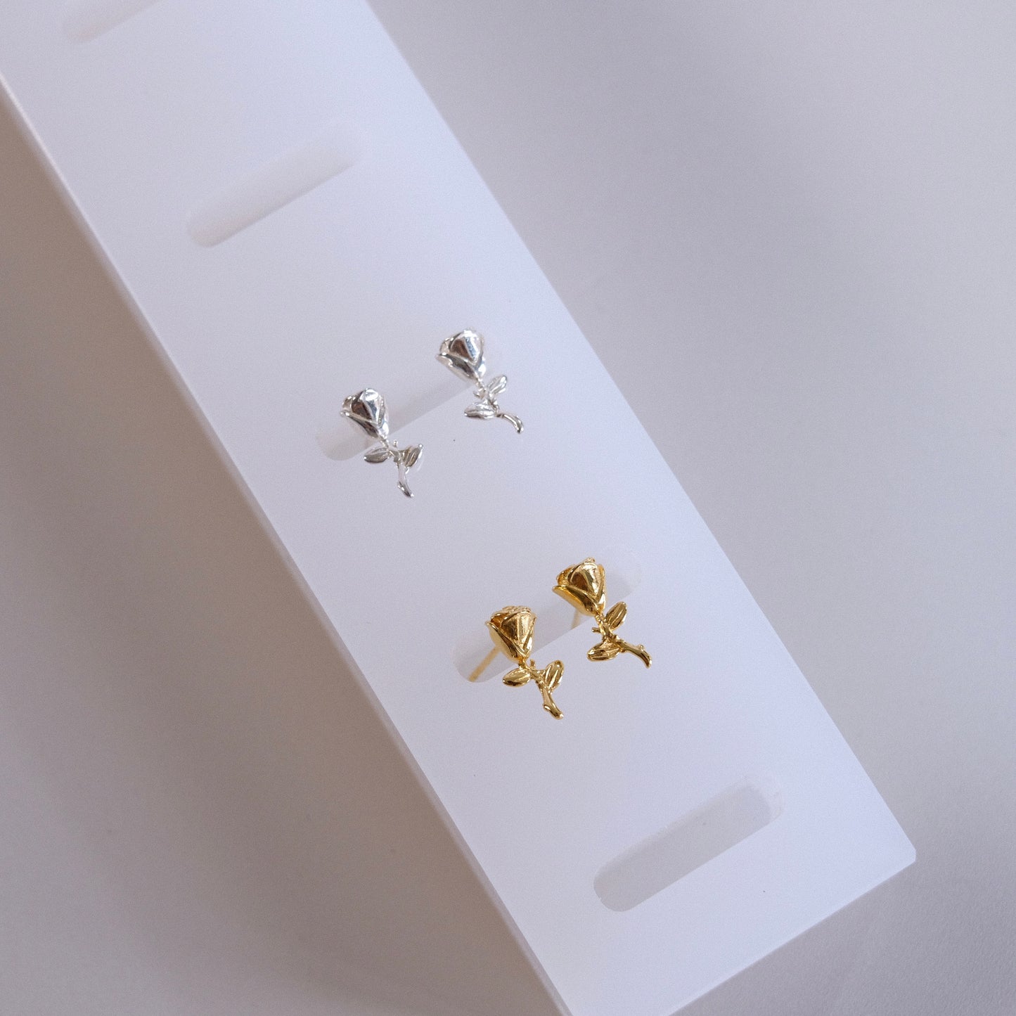 Roseyes Earrings