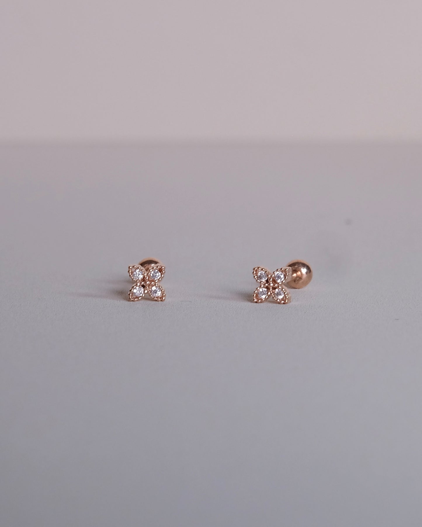 Clover Diamond Single Piercing Earring