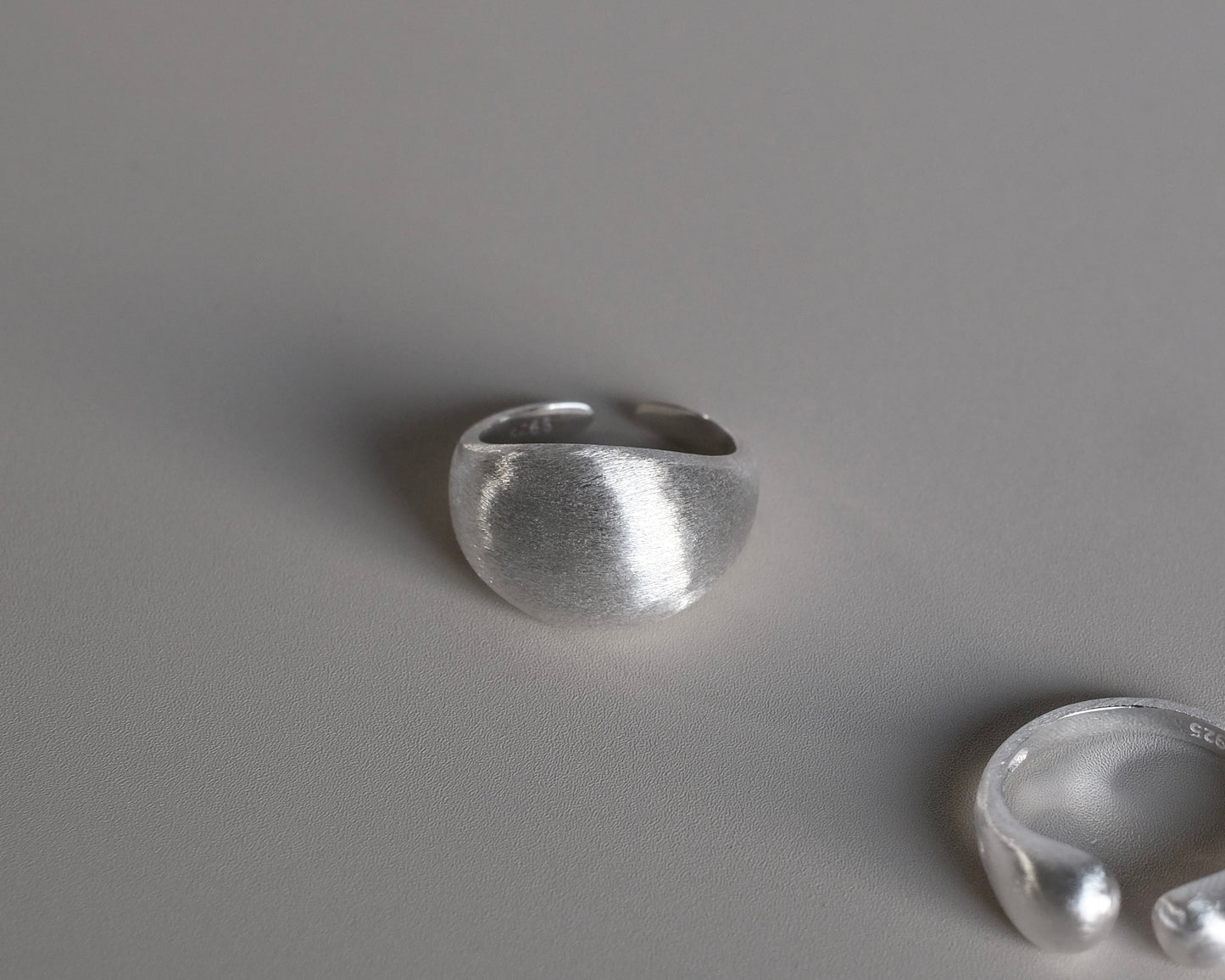 Oval Ring