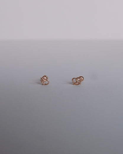 Pretzel Single Piercing Earring