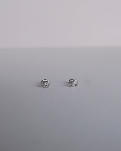 Pretzel Single Piercing Earring