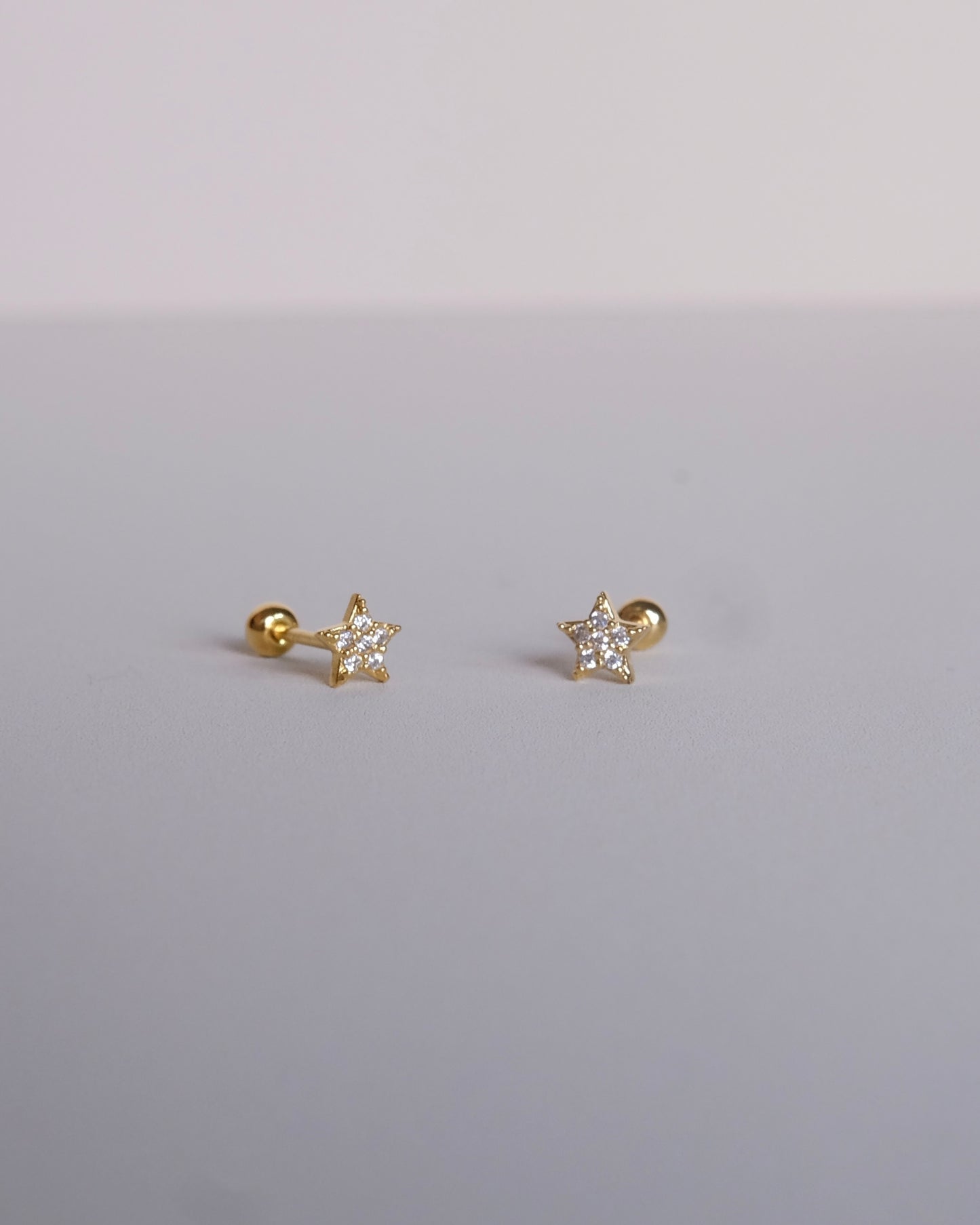 Twinkle Star Single Piercing Earring