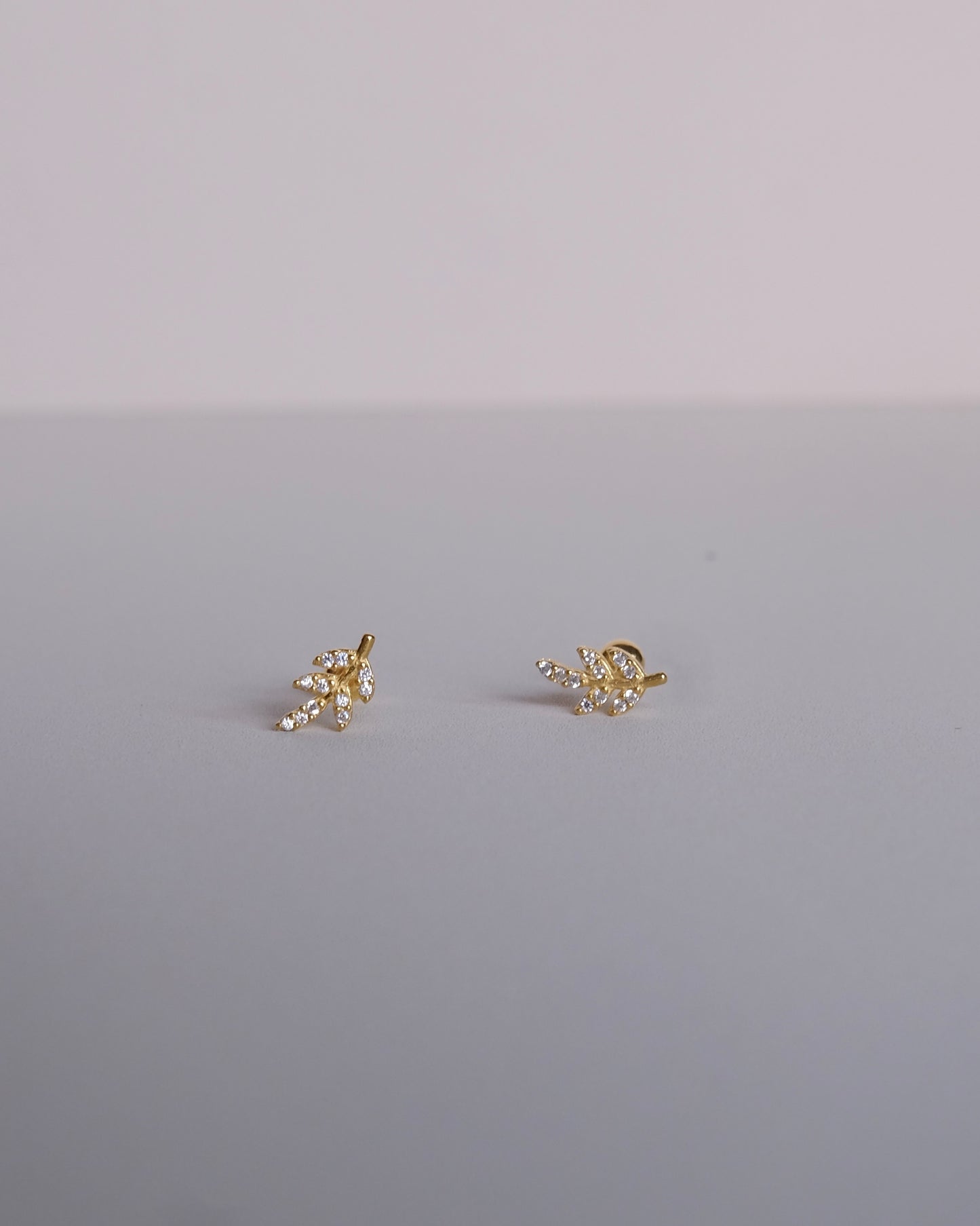 Leaf Single Piercing Earring